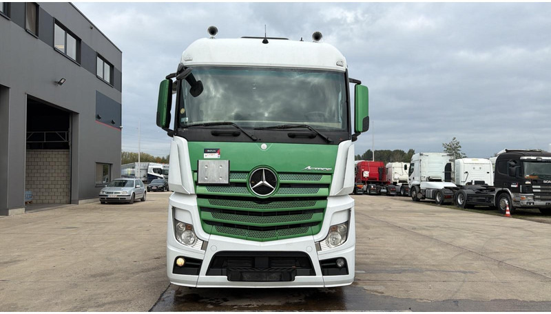 Mercedes-Benz Actros 1845 (GOOD CONDITION / PARFAIT ETAT / AIRCO / MP4) - Tractor unit: picture 4 Mercedes-Benz Actros 1845 (GOOD CONDITION / PARFAIT ETAT / AIRCO / MP4) - Tractor unit: picture 4