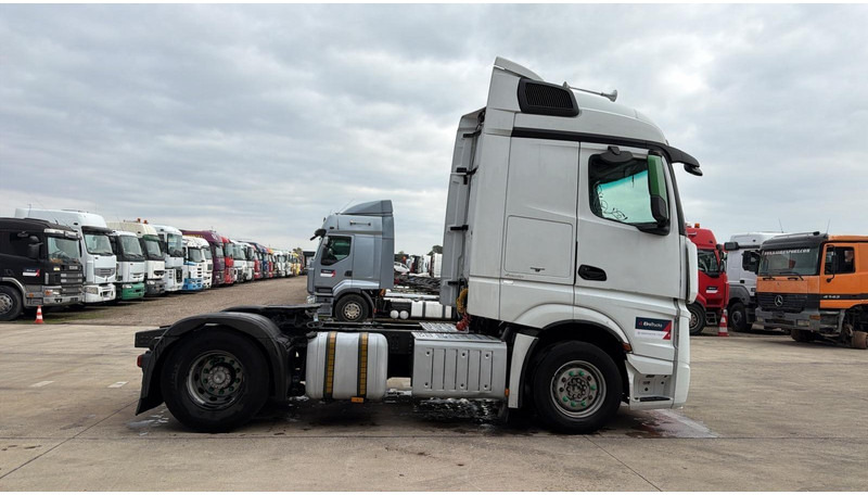Mercedes-Benz Actros 1845 (GOOD CONDITION / PARFAIT ETAT / AIRCO / MP4) - Tractor unit: picture 3 Mercedes-Benz Actros 1845 (GOOD CONDITION / PARFAIT ETAT / AIRCO / MP4) - Tractor unit: picture 3