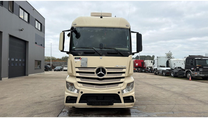 Mercedes-Benz Actros 1845 (PTO / PERFECT CONDITION / POMPE HYDRAULIQUE) - Tractor unit: picture 3 Mercedes-Benz Actros 1845 (PTO / PERFECT CONDITION / POMPE HYDRAULIQUE) - Tractor unit: picture 3