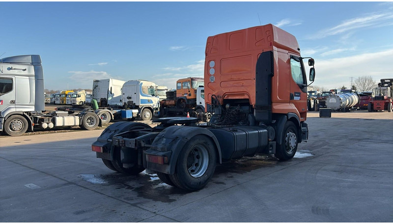 Renault Premium 420 (BOITE MANUELLE / MANUAL GEARBOX) - Tractor unit: picture 4 Renault Premium 420 (BOITE MANUELLE / MANUAL GEARBOX) - Tractor unit: picture 4
