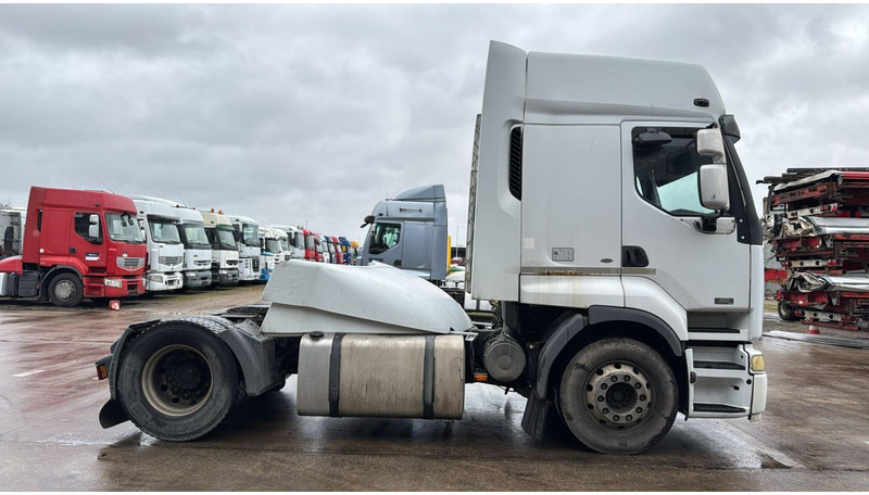Renault Premium 420 (MANUAL GEARBOX / BOITE MANUELLE) - Tractor unit: picture 3 Renault Premium 420 (MANUAL GEARBOX / BOITE MANUELLE) - Tractor unit: picture 3