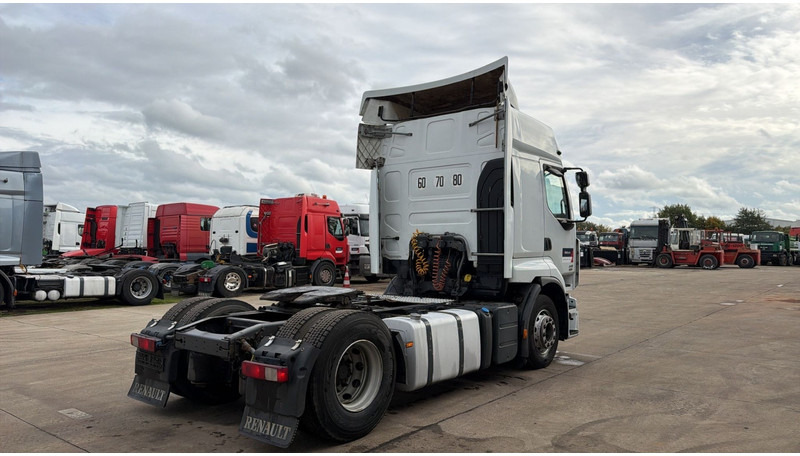 Renault Premium 450 DXI (BOITE MANUELLE / MANUAL GEARBOX) - Tractor unit: picture 4 Renault Premium 450 DXI (BOITE MANUELLE / MANUAL GEARBOX) - Tractor unit: picture 4