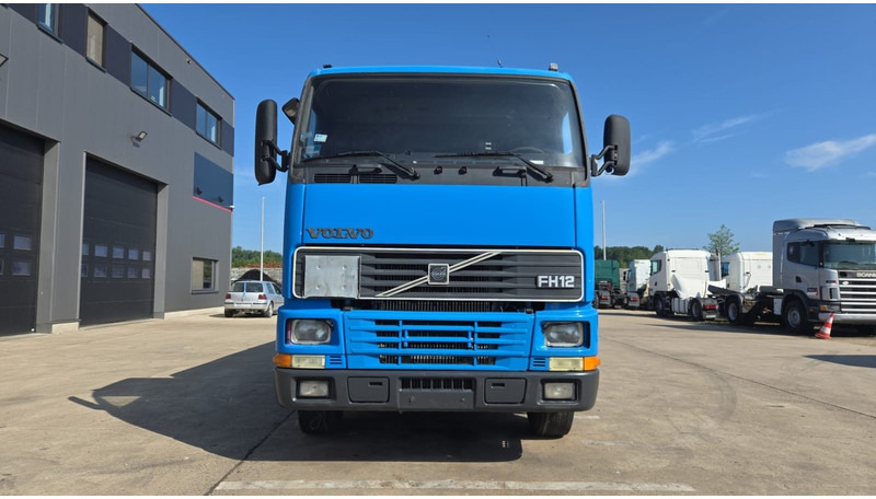 Volvo FH 12.380 (20.100 LITERS / PARFAIT ETAT / TOP CONDITION !!! / 6X2 / BOITE MANUELLE) - Tanker truck: picture 2 Volvo FH 12.380 (20.100 LITERS / PARFAIT ETAT / TOP CONDITION !!! / 6X2 / BOITE MANUELLE) - Tanker truck: picture 2