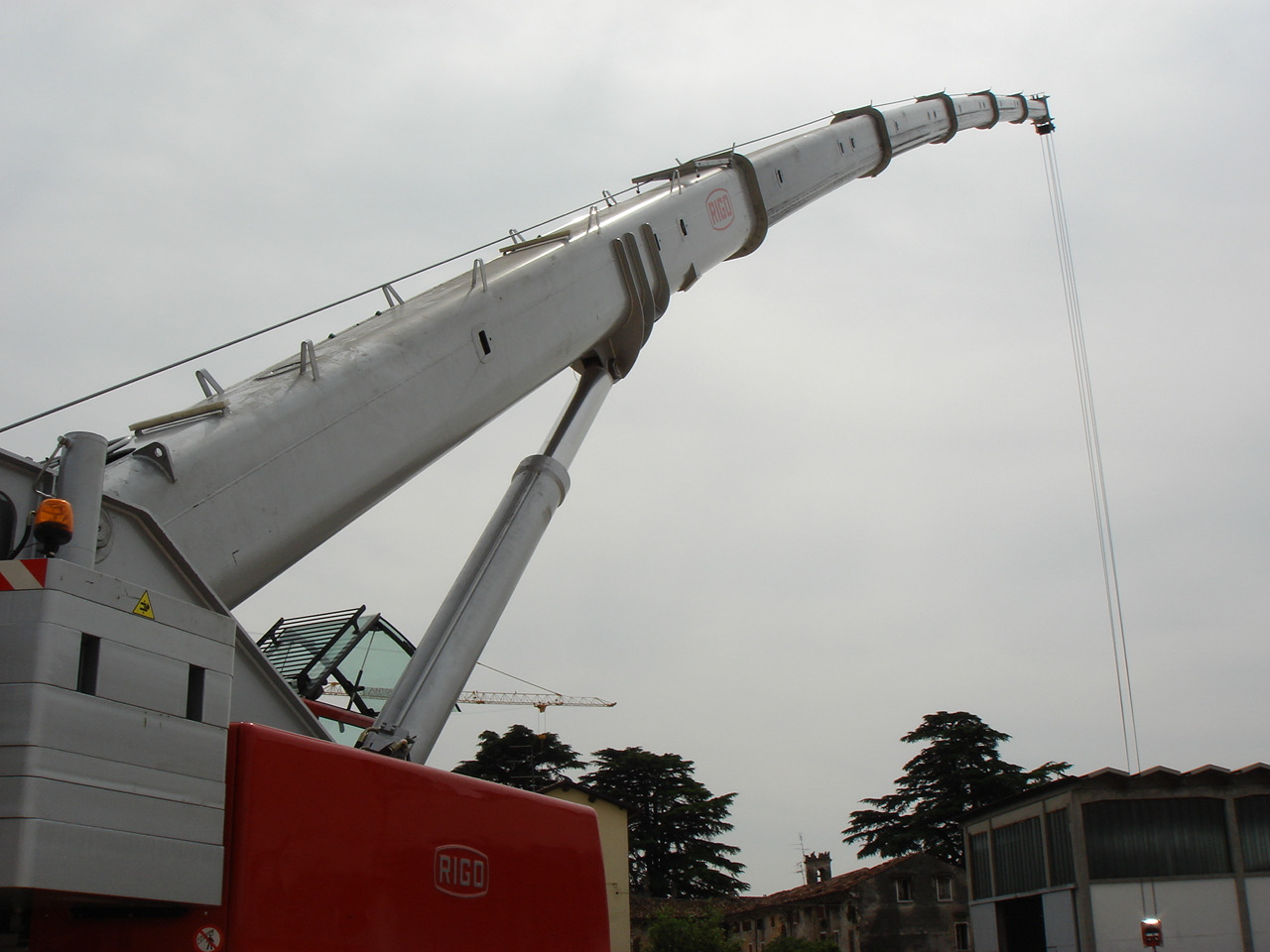 Rigo RTT 904/2 - All terrain crane: picture 2 Rigo RTT 904/2 - All terrain crane: picture 2