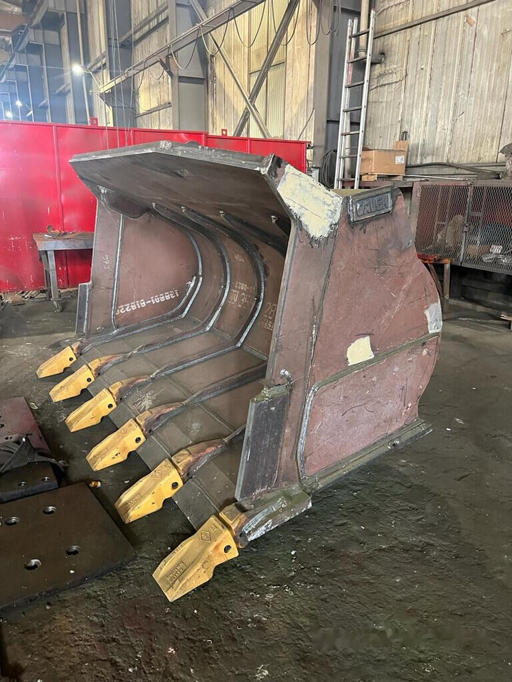Caterpillar 988 Hot Slag Bucket - Loader bucket: picture 1 Caterpillar 988 Hot Slag Bucket - Loader bucket: picture 1
