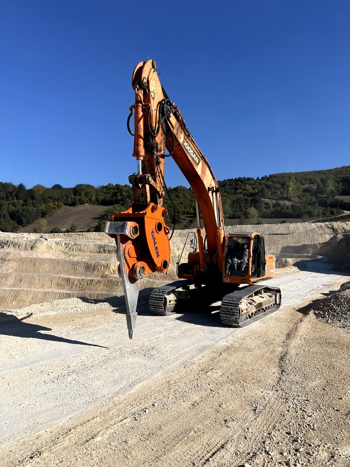 GALEN Vibro Ripper - Ripper for Crawler excavator: picture 2 GALEN Vibro Ripper - Ripper for Crawler excavator: picture 2