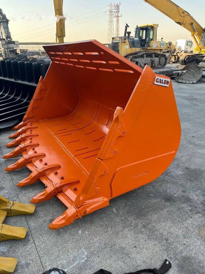 Hitachi ZW220 Rock Bucket - Loader bucket: picture 1 Hitachi ZW220 Rock Bucket - Loader bucket: picture 1