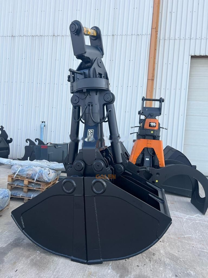 Liebherr R928 Clamshell Bucket - Clamshell bucket: picture 3 Liebherr R928 Clamshell Bucket - Clamshell bucket: picture 3