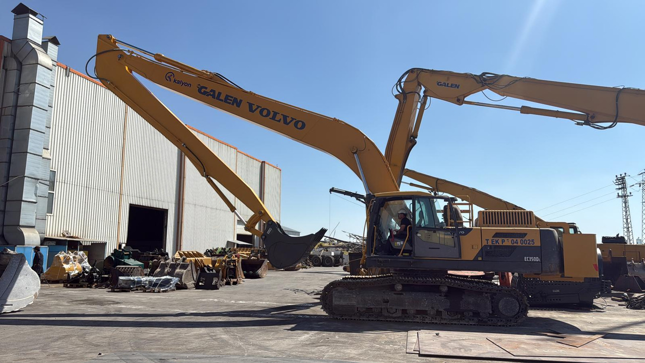 Long Reach Boom Manufacturing - Crawler excavator: picture 1 Long Reach Boom Manufacturing - Crawler excavator: picture 1