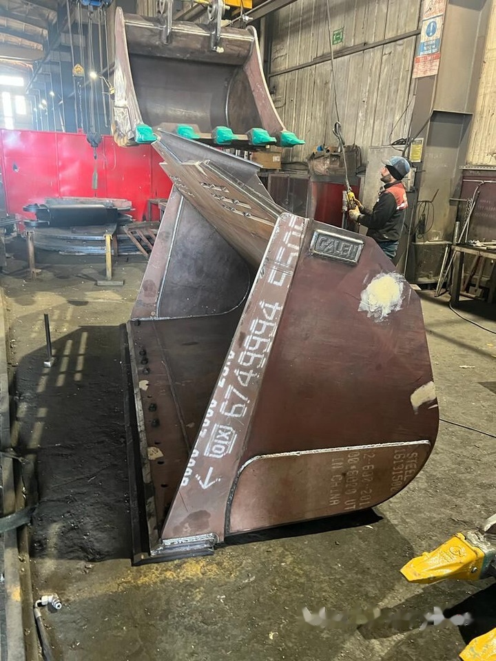 Volvo L180 General Purpose Bucket - Loader bucket: picture 2 Volvo L180 General Purpose Bucket - Loader bucket: picture 2