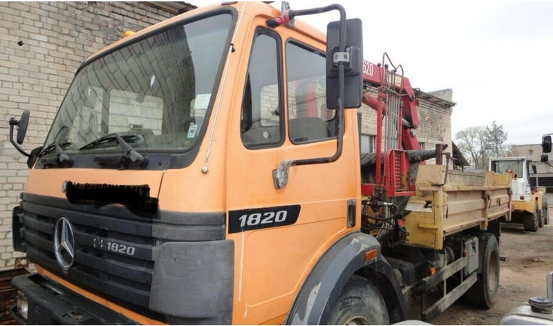 Mercedes-Benz 1820 - Tipper, Crane truck: picture 2 Mercedes-Benz 1820 - Tipper, Crane truck: picture 2