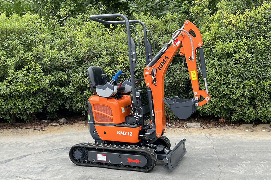 KMZ-12 - Mini excavator: picture 4 KMZ-12 - Mini excavator: picture 4
