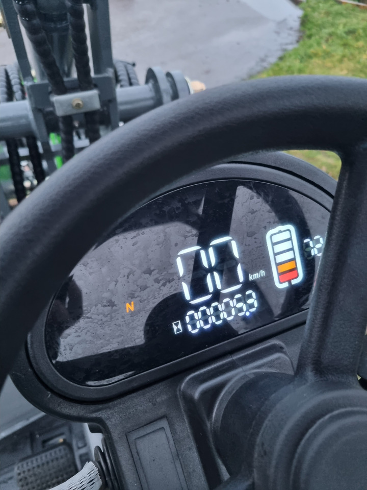 WCM L2110e E-Power - Wheel loader: picture 1 WCM L2110e E-Power - Wheel loader: picture 1