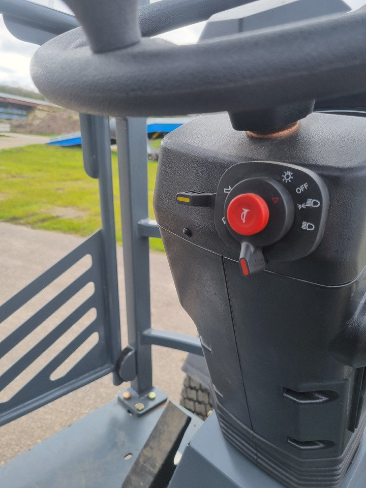 New Wheel loader WCM L2316: picture 28 New Wheel loader WCM L2316: picture 28