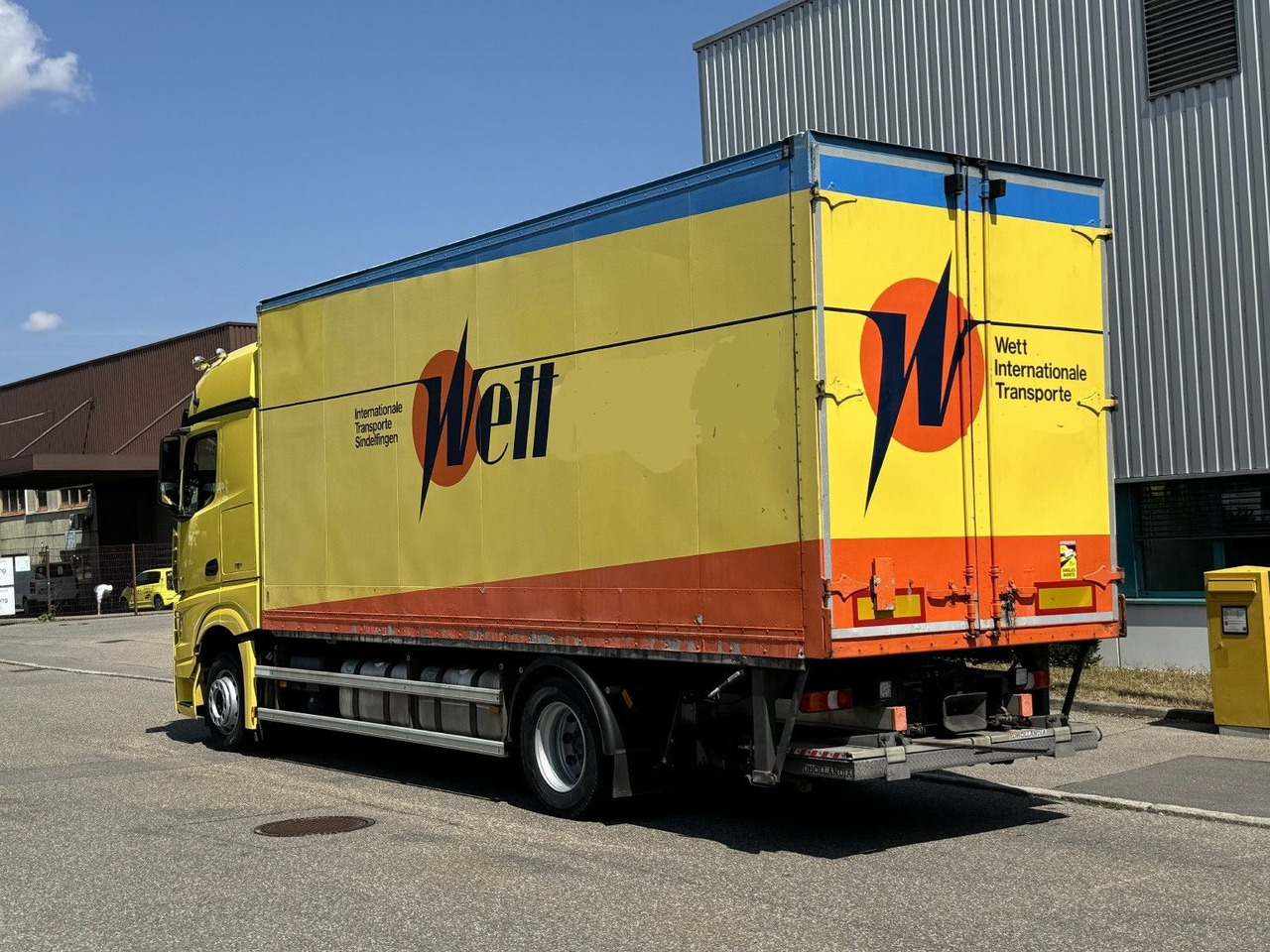 Mercedes-Benz Actros 1845 LL Gr.Haus AWL-Möbelkoffer uLBW - Box truck: picture 5 Mercedes-Benz Actros 1845 LL Gr.Haus AWL-Möbelkoffer uLBW - Box truck: picture 5