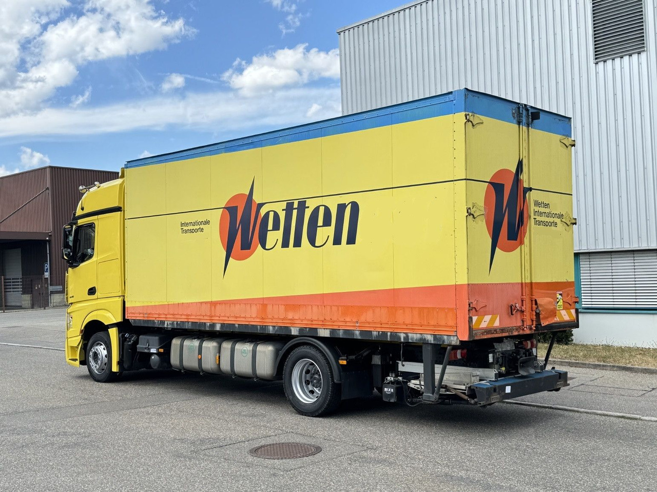 Mercedes-Benz Actros 1848 LL Gr.Haus AWL-Möbelkoffer uLBW - Box truck: picture 5 Mercedes-Benz Actros 1848 LL Gr.Haus AWL-Möbelkoffer uLBW - Box truck: picture 5