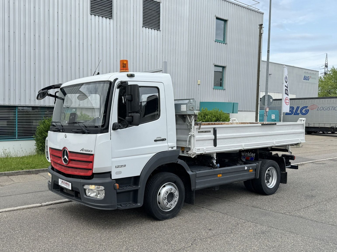 Mercedes-Benz Atego 1223 K Dreiseitenkipper 2xAHK 3-Sitze E6 - Tipper: picture 2 Mercedes-Benz Atego 1223 K Dreiseitenkipper 2xAHK 3-Sitze E6 - Tipper: picture 2