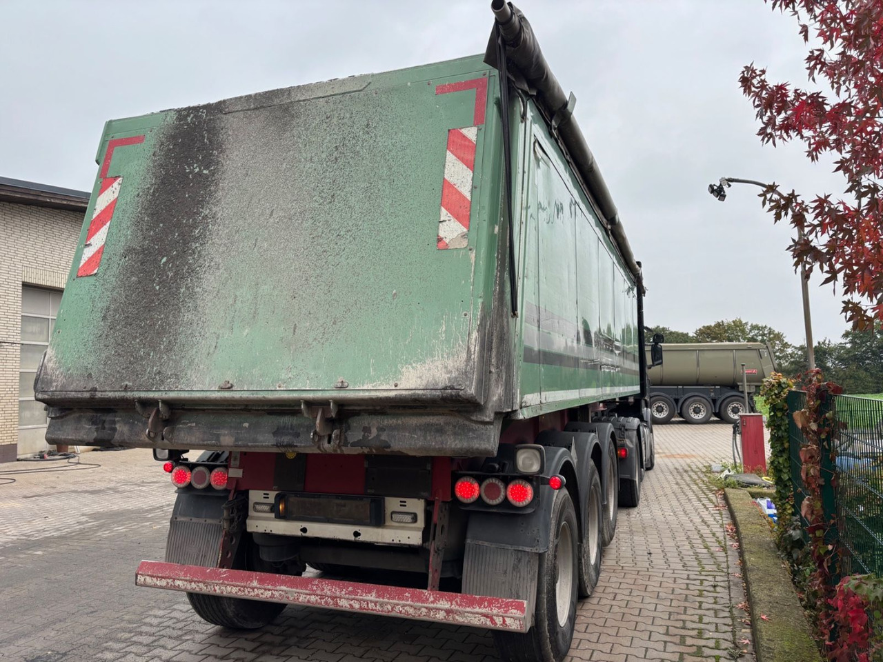 Langendorf SKA 24/30 Alu-Kippmulde, 30m³, Lift-Achse, Rollp - Tipper semi-trailer: picture 4 Langendorf SKA 24/30 Alu-Kippmulde, 30m³, Lift-Achse, Rollp - Tipper semi-trailer: picture 4