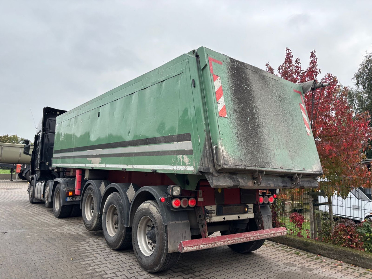 Langendorf SKA 24/30 Alu-Kippmulde, 30m³, Lift-Achse, Rollp - Tipper semi-trailer: picture 3 Langendorf SKA 24/30 Alu-Kippmulde, 30m³, Lift-Achse, Rollp - Tipper semi-trailer: picture 3