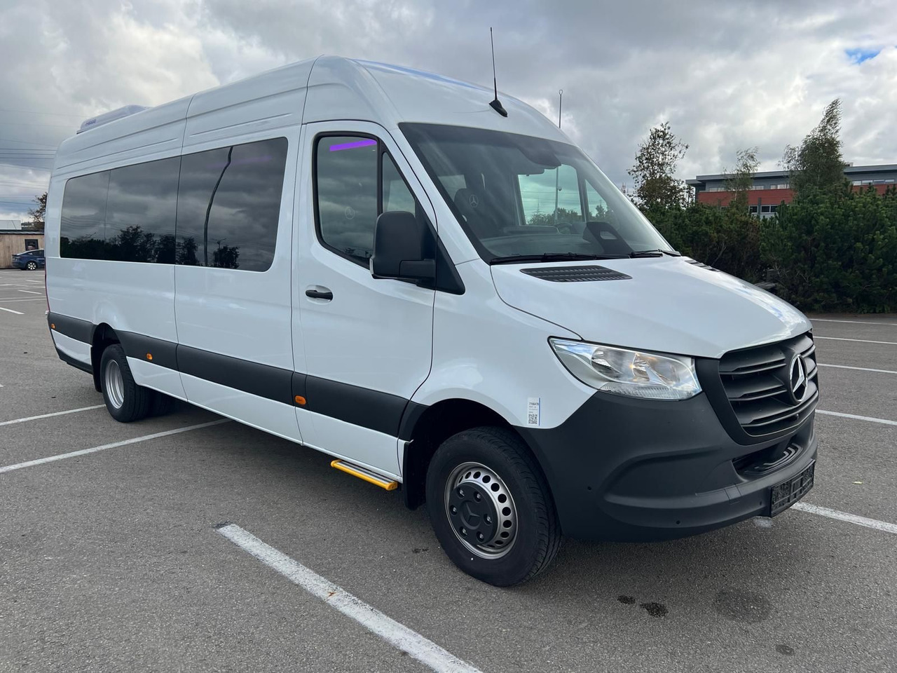 Mercedes-Benz Sprinter 517 Komfort XL, 21 SS - Minibus, People carrier: picture 1 Mercedes-Benz Sprinter 517 Komfort XL, 21 SS - Minibus, People carrier: picture 1