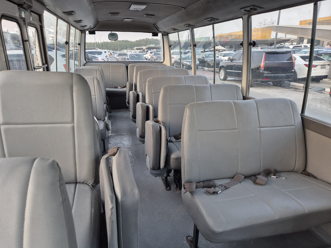 TOYOTA Coaster ... 25 places ...climatisé - Minibus, People carrier: picture 5 TOYOTA Coaster ... 25 places ...climatisé - Minibus, People carrier: picture 5