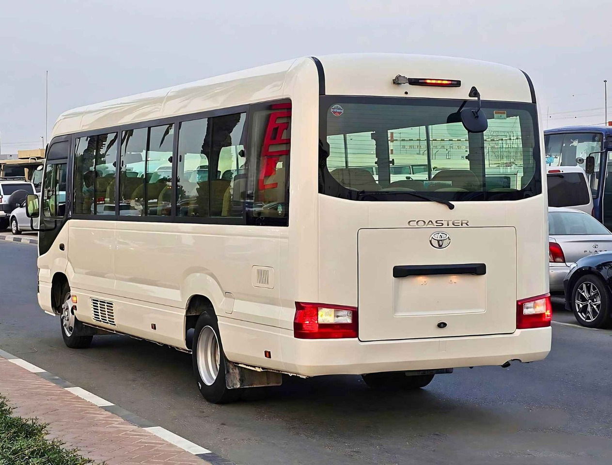 TOYOTA Coaster ... 30 places - Climatisé - Minibus, People carrier: picture 3 TOYOTA Coaster ... 30 places - Climatisé - Minibus, People carrier: picture 3