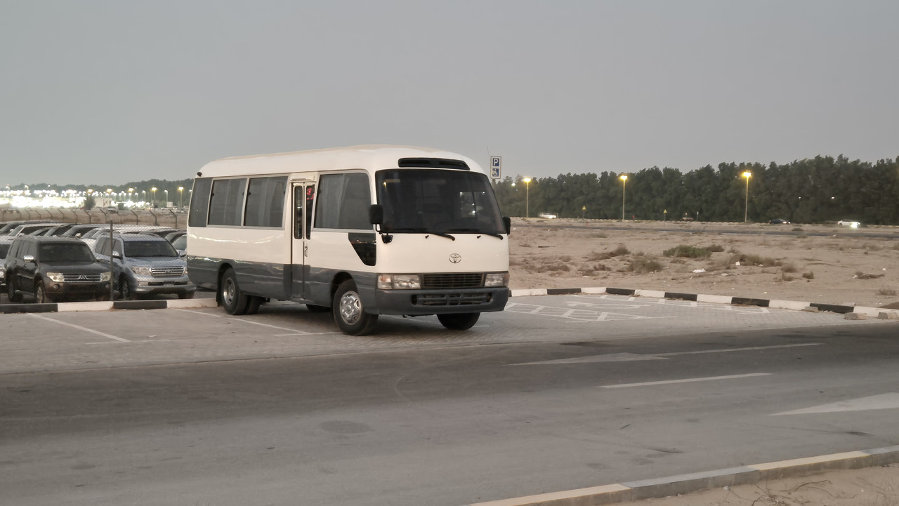 Toyota Coaster ... 30 places - climatisé - Minibus, People carrier: picture 1 Toyota Coaster ... 30 places - climatisé - Minibus, People carrier: picture 1