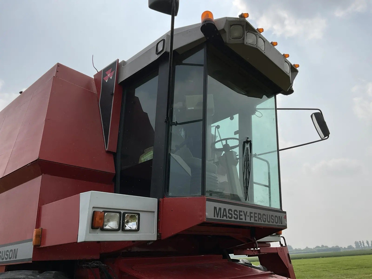 Massey Ferguson 38RS - Combine harvester: picture 4 Massey Ferguson 38RS - Combine harvester: picture 4