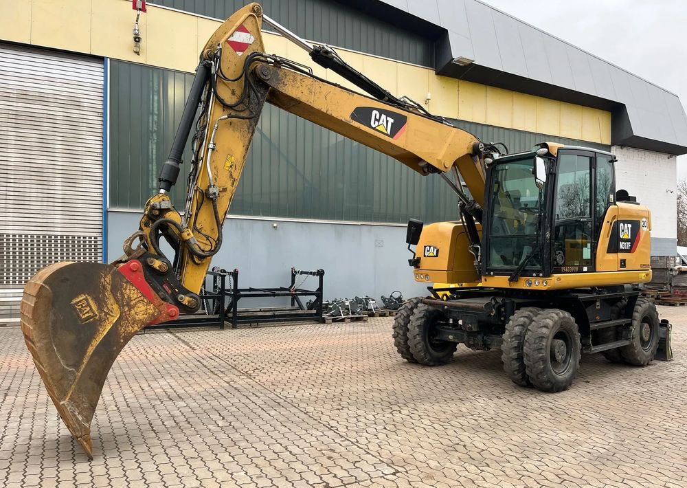 Caterpillar M317F, 2019 ROK, 5100 MTH, OIL QUICK - Wheel excavator: picture 1 Caterpillar M317F, 2019 ROK, 5100 MTH, OIL QUICK - Wheel excavator: picture 1