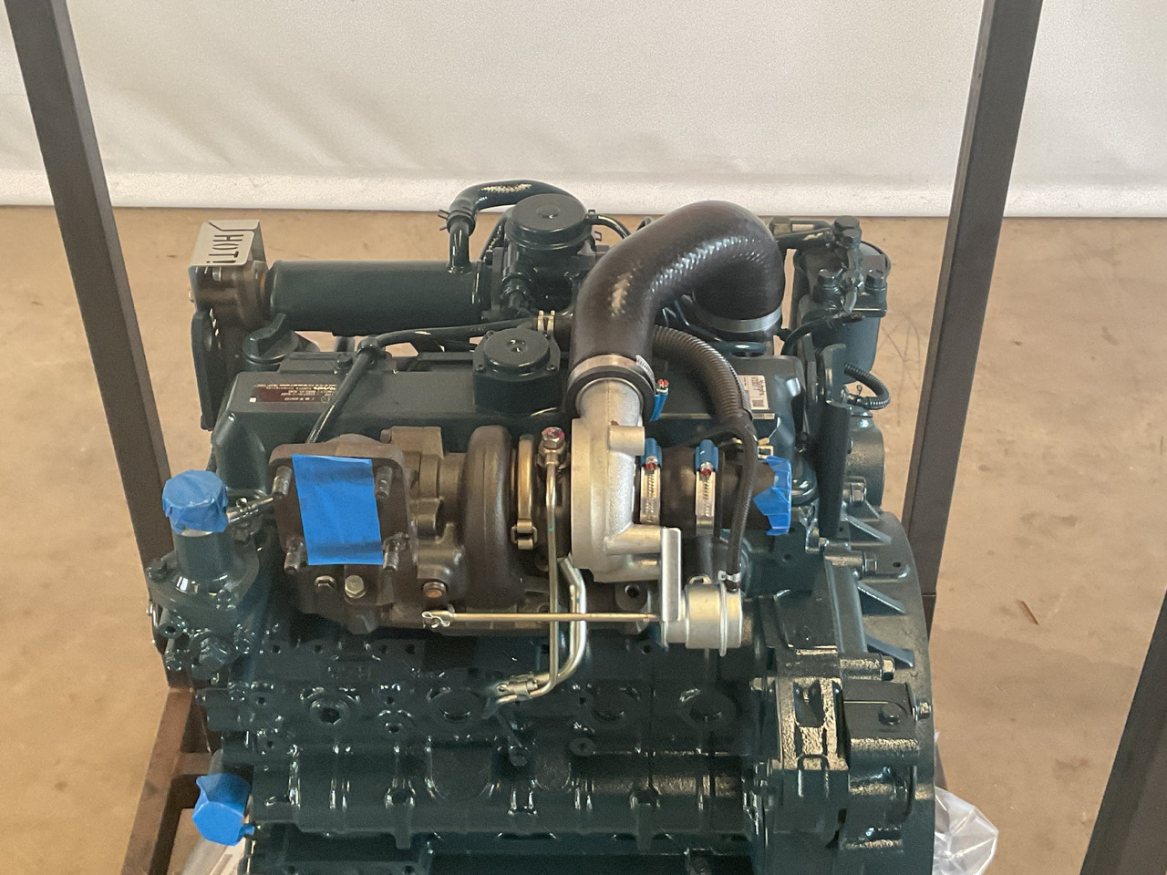 Kubota V3307 Di-T - Engine: picture 5 Kubota V3307 Di-T - Engine: picture 5