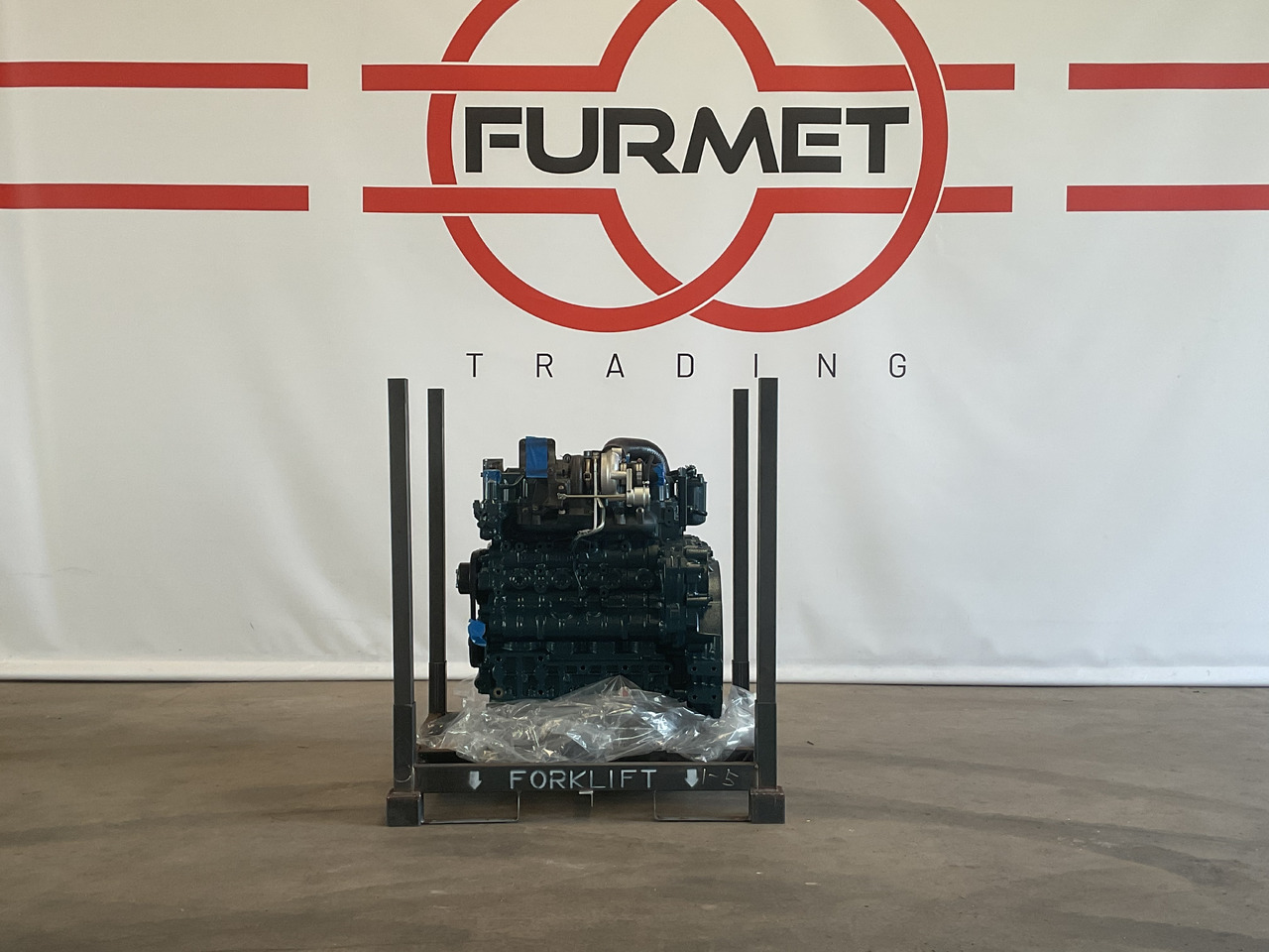 Kubota V3307 Di-T - Engine: picture 1 Kubota V3307 Di-T - Engine: picture 1