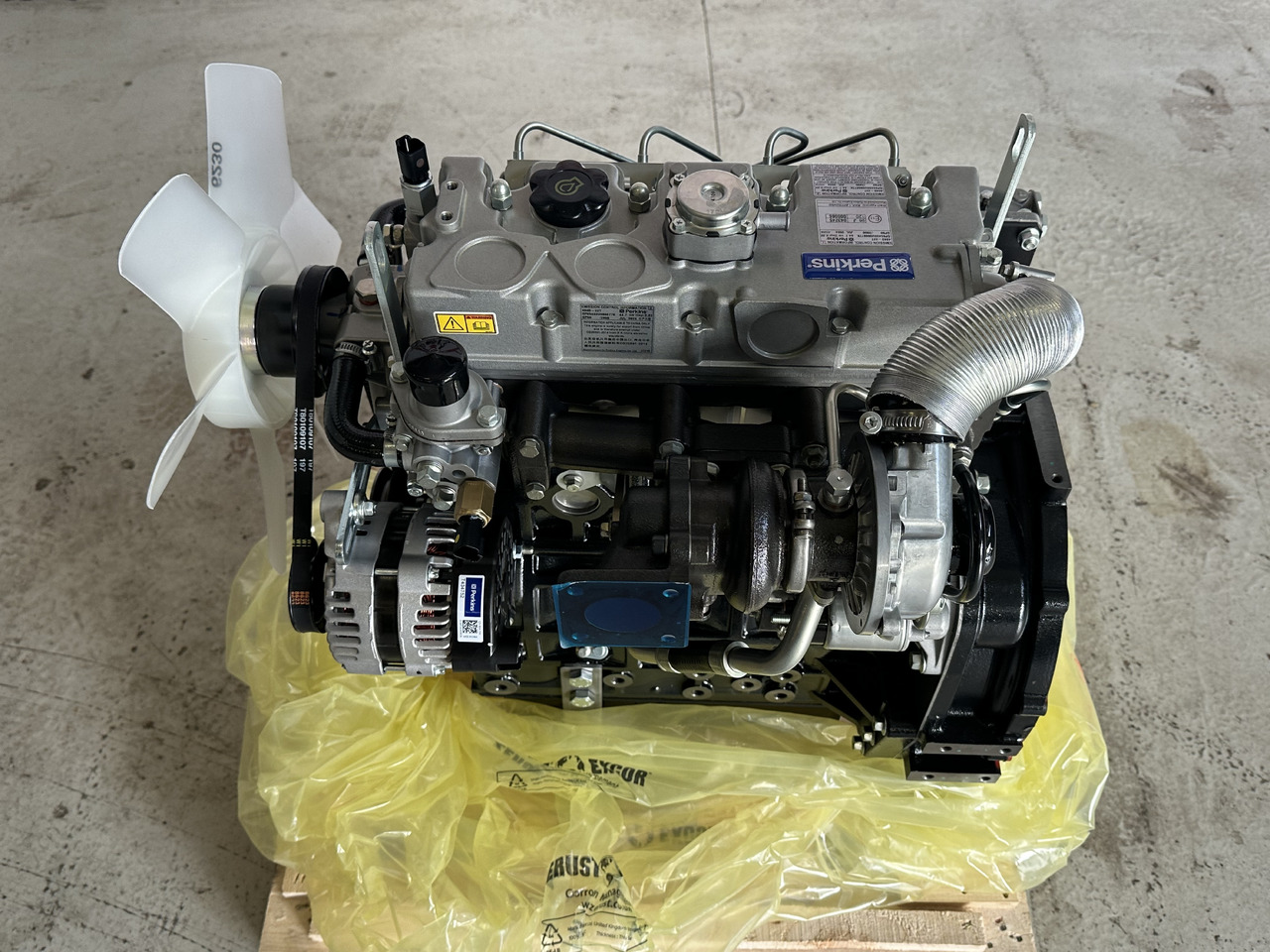 Perkins 404D-22T - Engine: picture 3 Perkins 404D-22T - Engine: picture 3