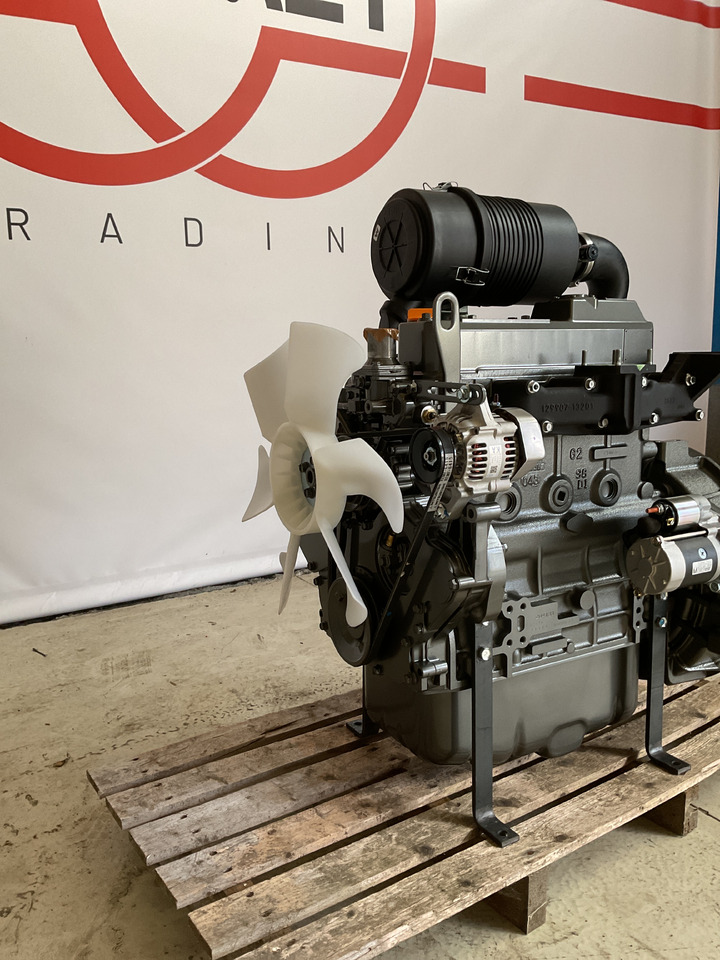 Yanmar 4TNV98 - Engine: picture 5 Yanmar 4TNV98 - Engine: picture 5