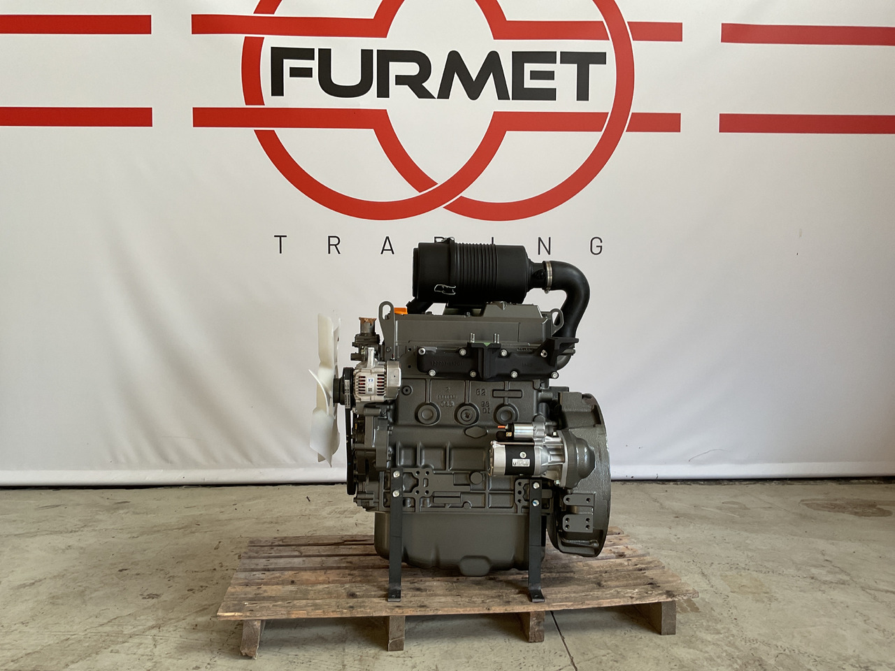 Yanmar 4TNV98 - Engine: picture 1 Yanmar 4TNV98 - Engine: picture 1