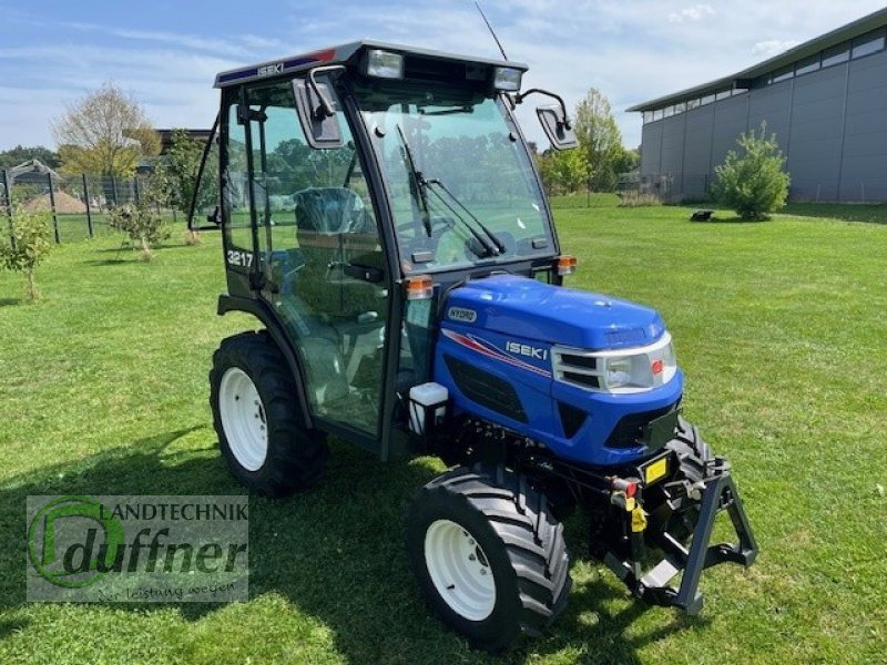 Iseki TM 3217 AHLK - Municipal tractor: picture 2 Iseki TM 3217 AHLK - Municipal tractor: picture 2