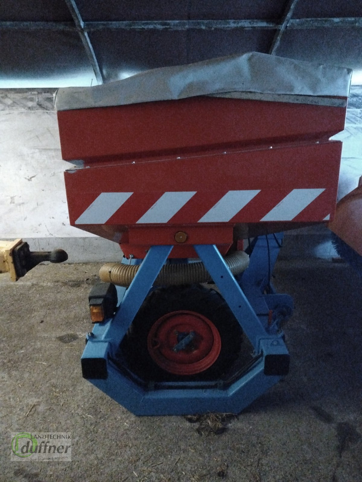 Monosem Fronttank Avant - Precision seeder: picture 4 Monosem Fronttank Avant - Precision seeder: picture 4