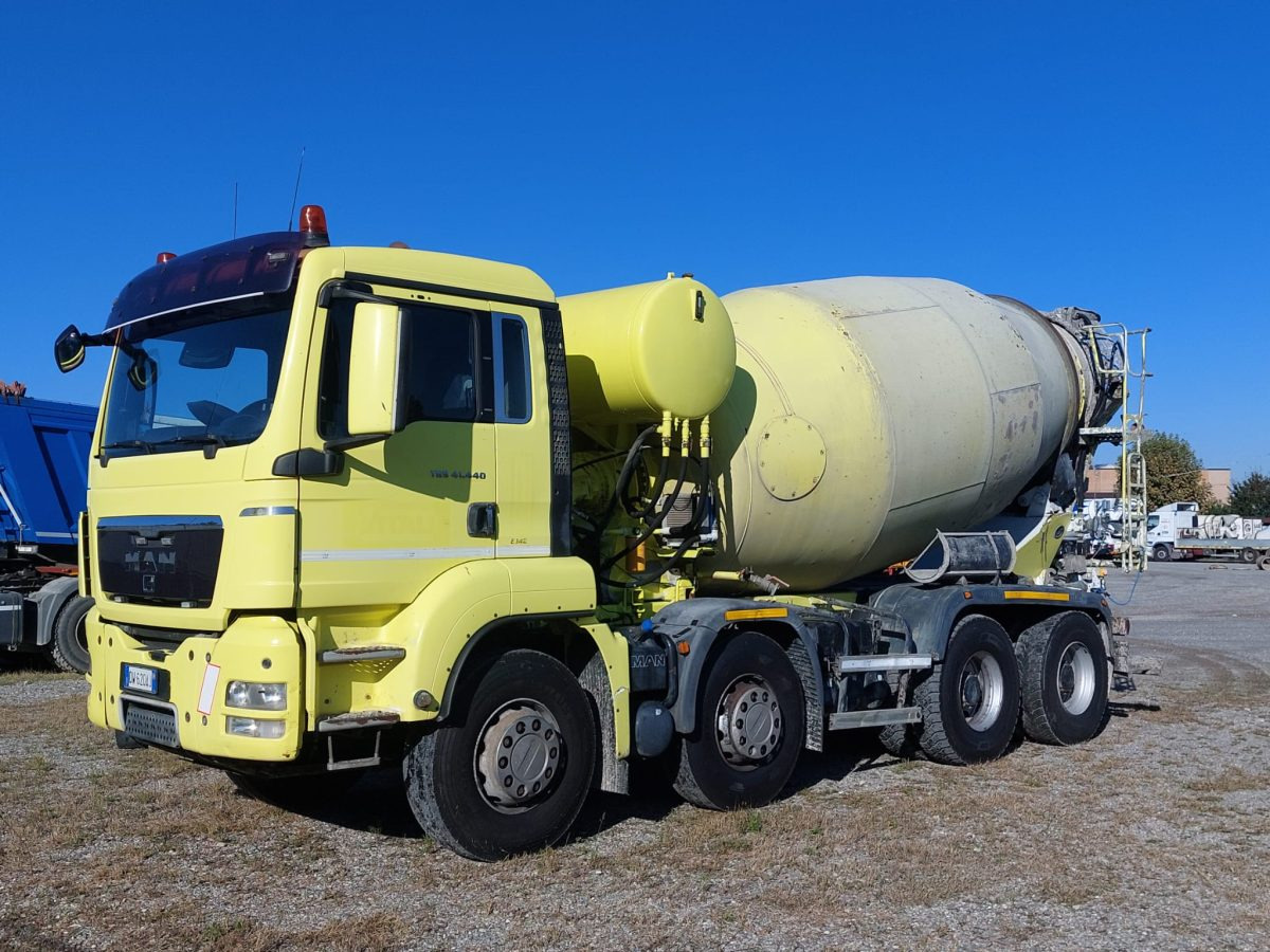 MAN TGS 41.440 CIFA RY1300 - Concrete mixer truck: picture 3 MAN TGS 41.440 CIFA RY1300 - Concrete mixer truck: picture 3