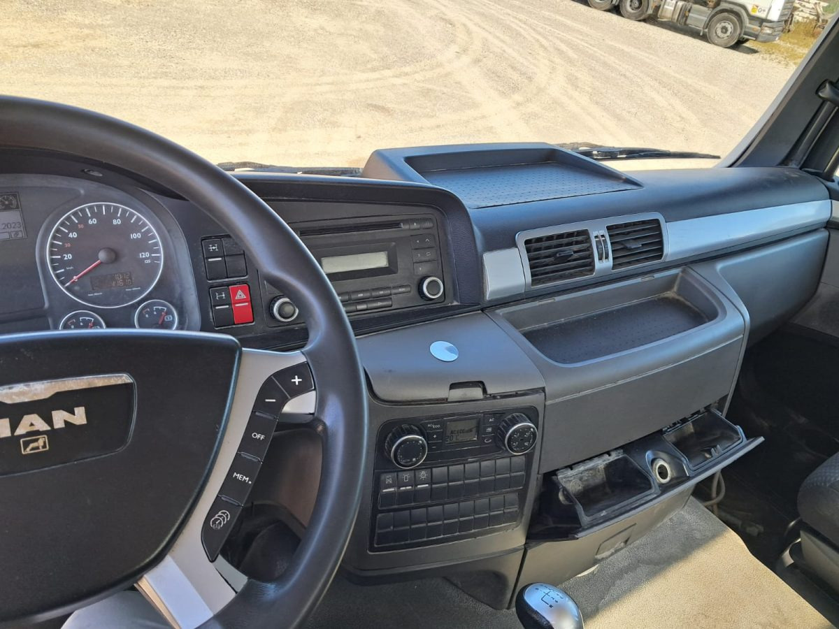 MAN TGS 41.480 - Concrete mixer truck: picture 2 MAN TGS 41.480 - Concrete mixer truck: picture 2