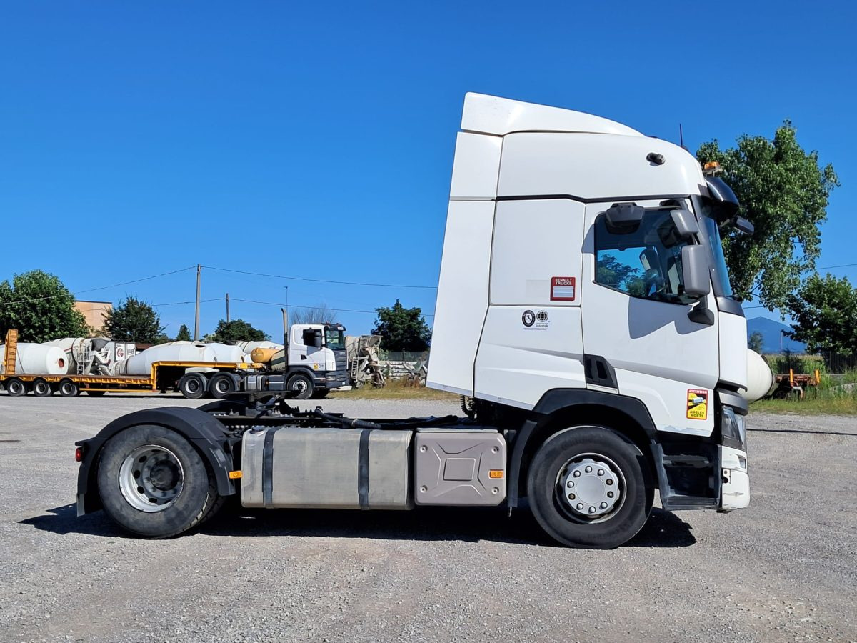 RENAULT PREMIUM 470 - Tractor unit: picture 2 RENAULT PREMIUM 470 - Tractor unit: picture 2