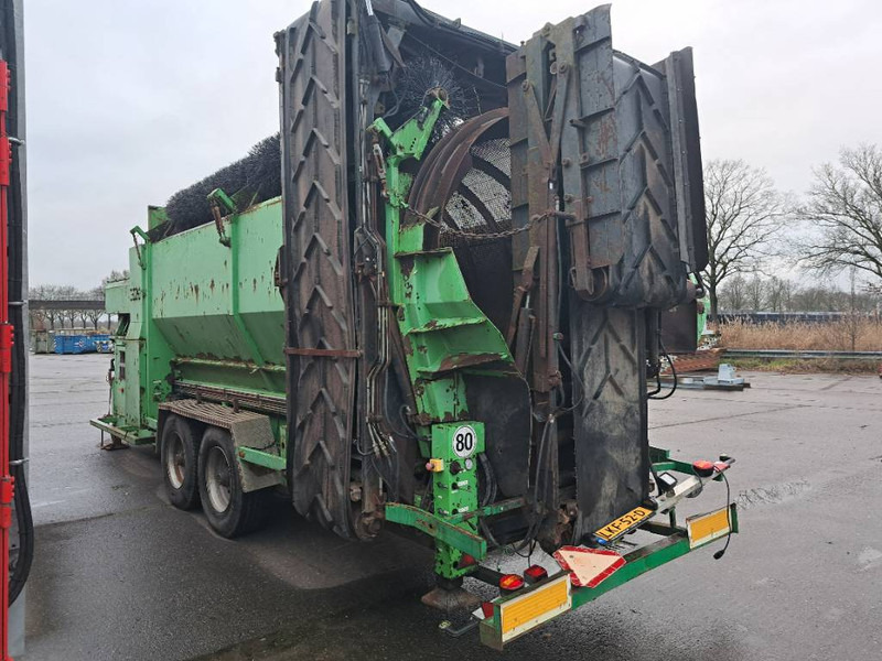 Farwick Mustang with Reman Engine + 4 screens - Screener: picture 3 Farwick Mustang with Reman Engine + 4 screens - Screener: picture 3