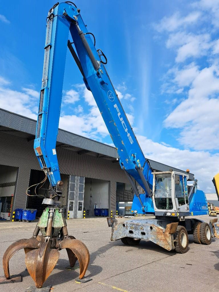 Fuchs MHL350E + Polyp - Material handler: picture 2 Fuchs MHL350E + Polyp - Material handler: picture 2