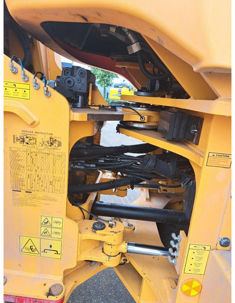 Wheel loader Hyundai HL 940: picture 9