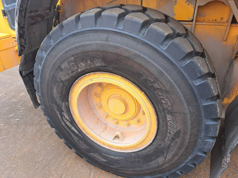 Wheel loader Hyundai HL 940: picture 10