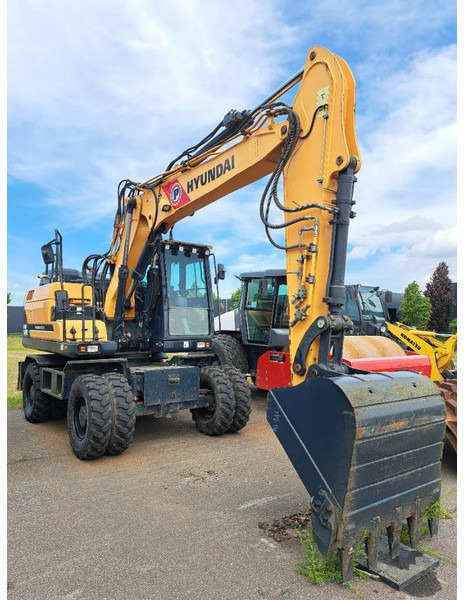Hyundai HW 140 - Wheel excavator: picture 5 Hyundai HW 140 - Wheel excavator: picture 5