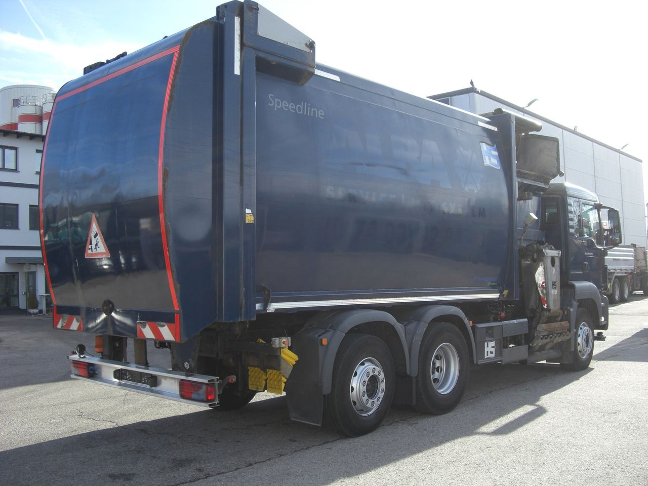 MAN 26360FNLL / RECHTSGEST. - Refuse truck: picture 3 MAN 26360FNLL / RECHTSGEST. - Refuse truck: picture 3