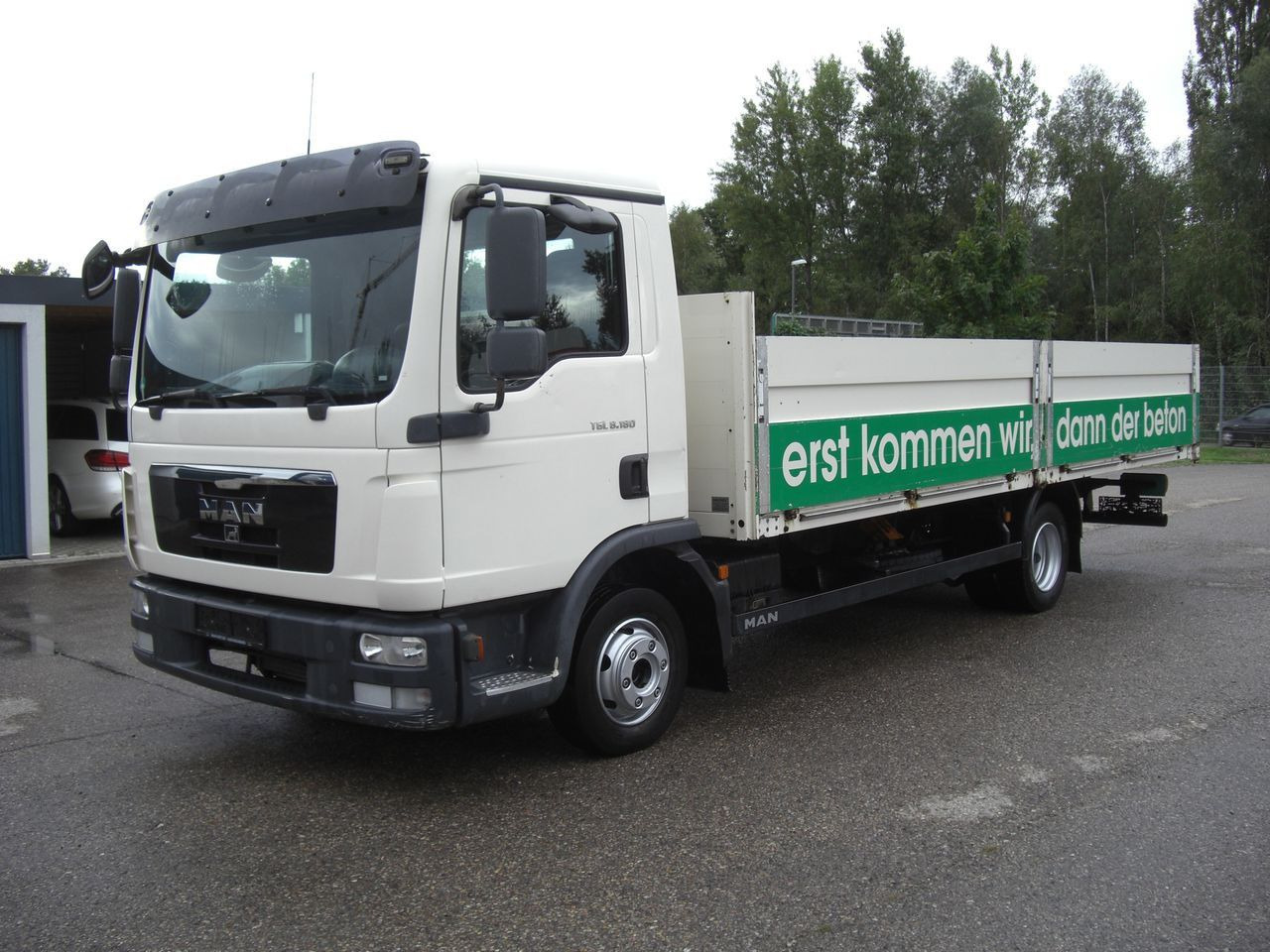 MAN 8180L Pritsche MAN 8180L Pritsche - Open body delivery van: picture 1 MAN 8180L Pritsche MAN 8180L Pritsche - Open body delivery van: picture 1
