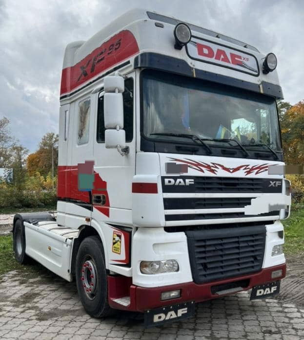 DAF XF 95 Tractor unit - Tractor unit: picture 3 DAF XF 95 Tractor unit - Tractor unit: picture 3