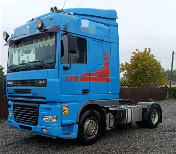 DAF XF95 - Tractor unit: picture 2 DAF XF95 - Tractor unit: picture 2