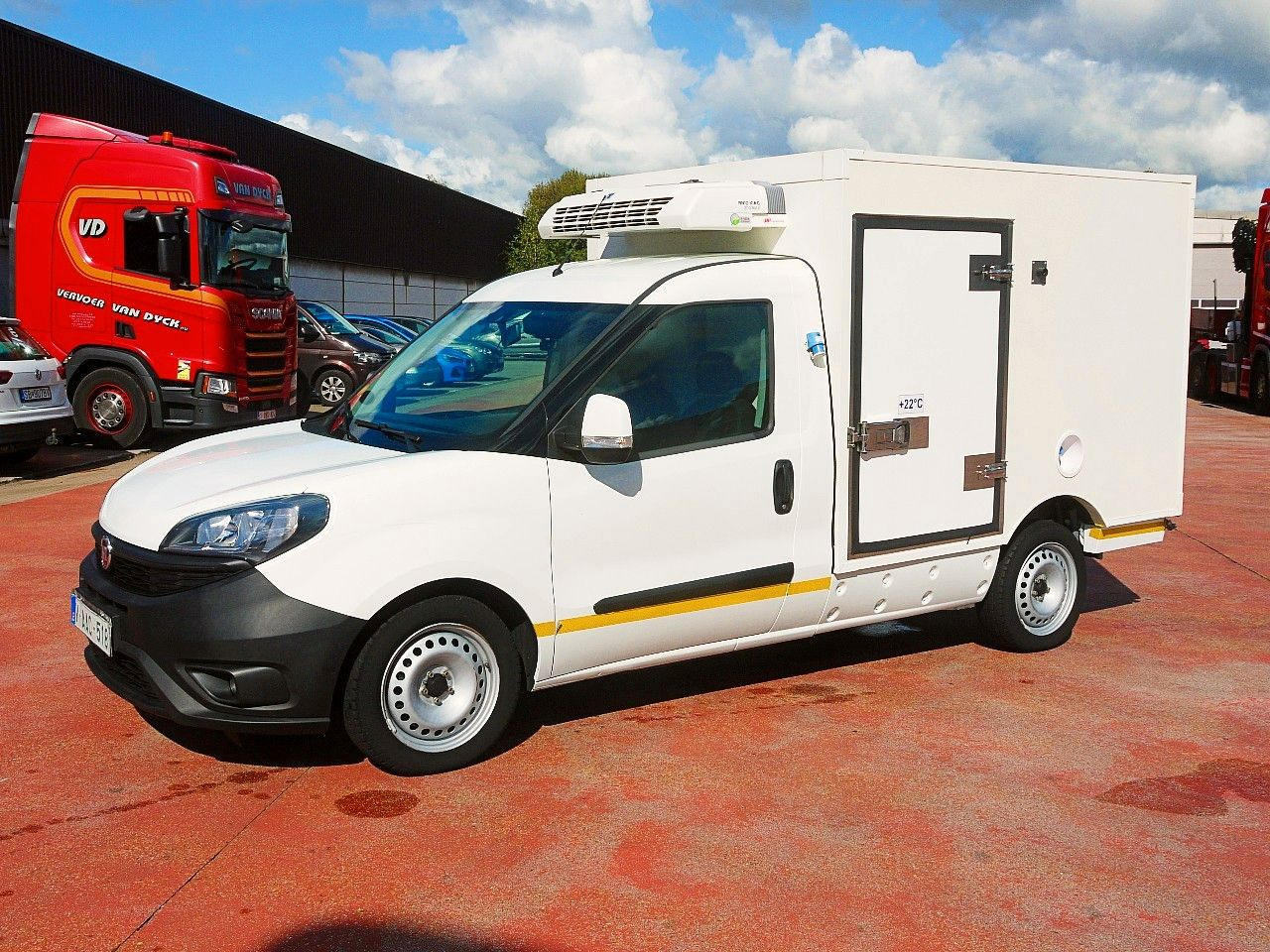 Fiat DOBLO 1.6 KUHLKOFFER THERMOKING MT A/C - Refrigerated delivery van: picture 4 Fiat DOBLO 1.6 KUHLKOFFER THERMOKING MT A/C - Refrigerated delivery van: picture 4