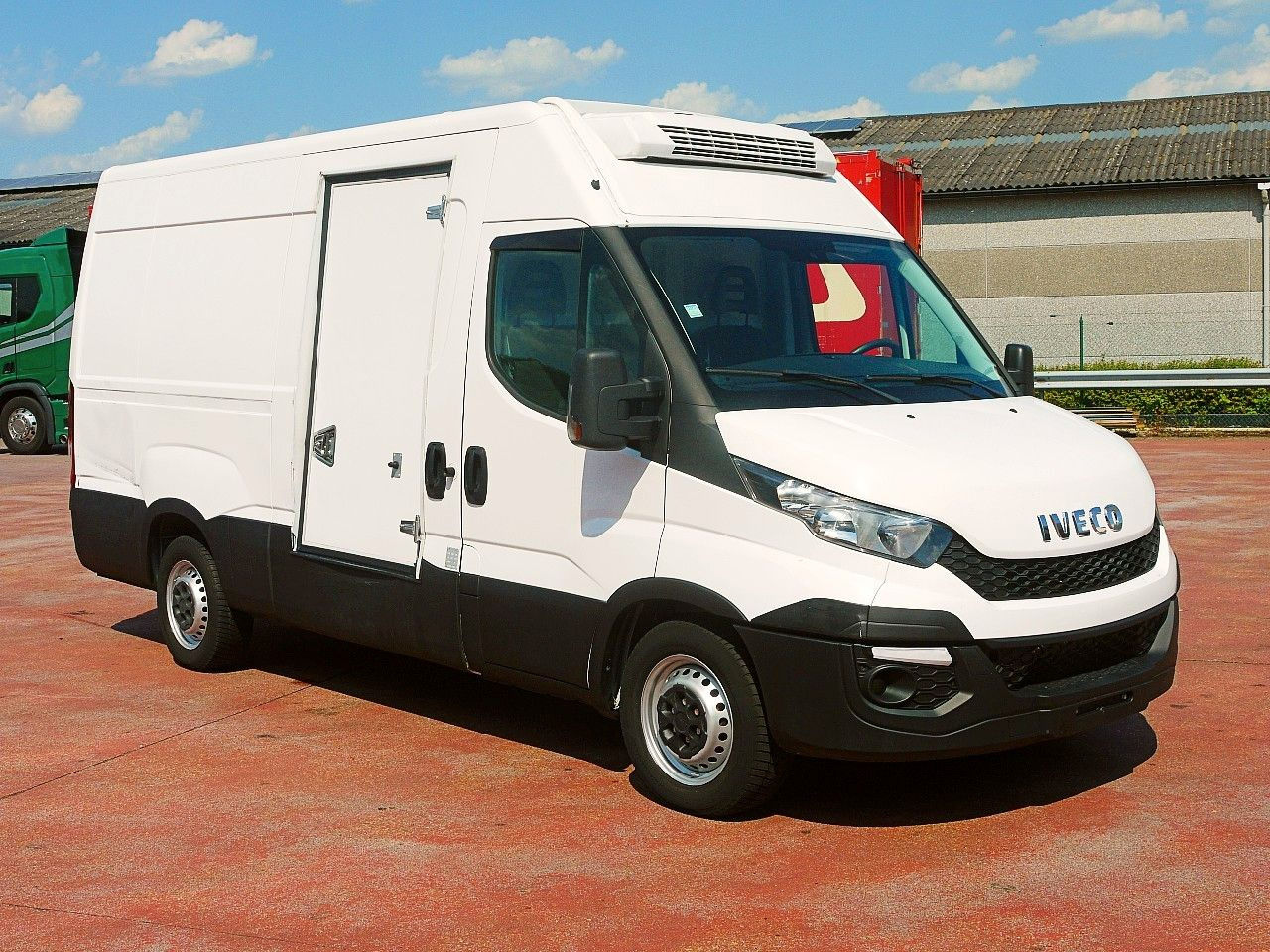 Iveco 35S13 DAILY KUHLKASTENWAGEN THERMOKING V300 MULT - Refrigerated delivery van: picture 2 Iveco 35S13 DAILY KUHLKASTENWAGEN THERMOKING V300 MULT - Refrigerated delivery van: picture 2